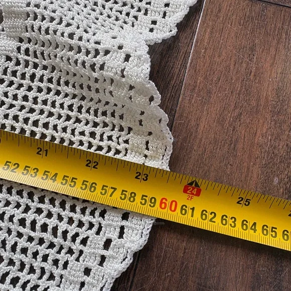 Handmade White Crochet Table Runner - Elegant Home Dining Accent - Picture 3 of 4